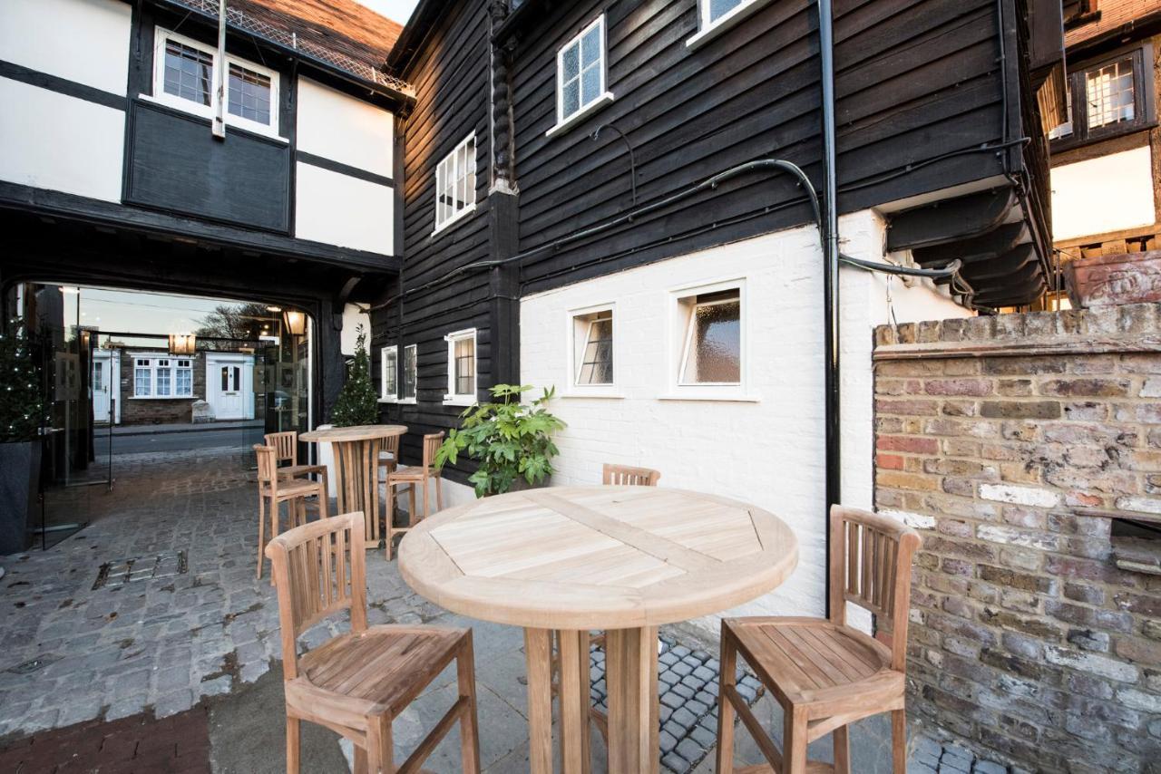 The Ostrich Inn Colnbrook London Heathrow Slough Exterior foto